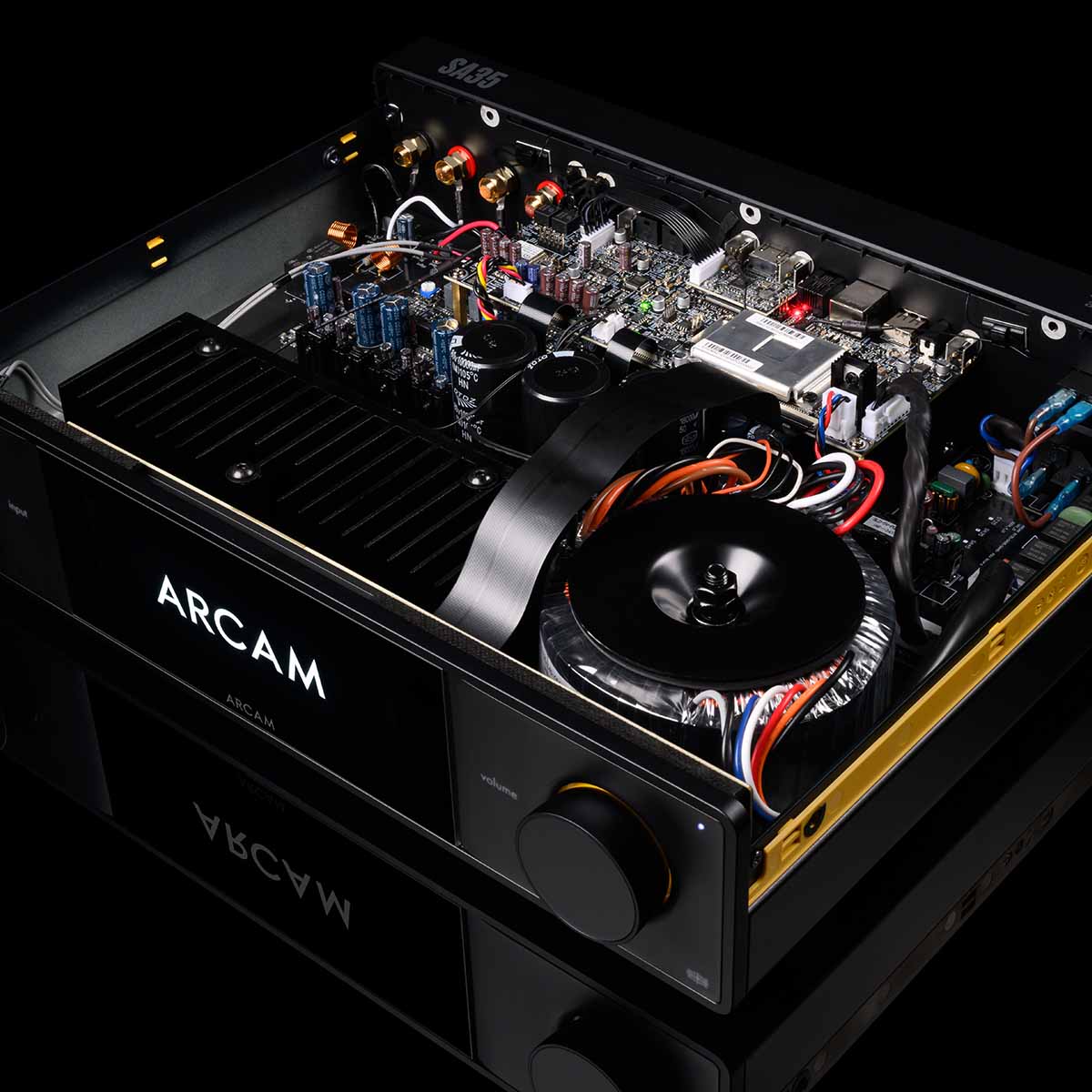 ARCAM SA35 Streaming Integrated Amplifier - Image 10