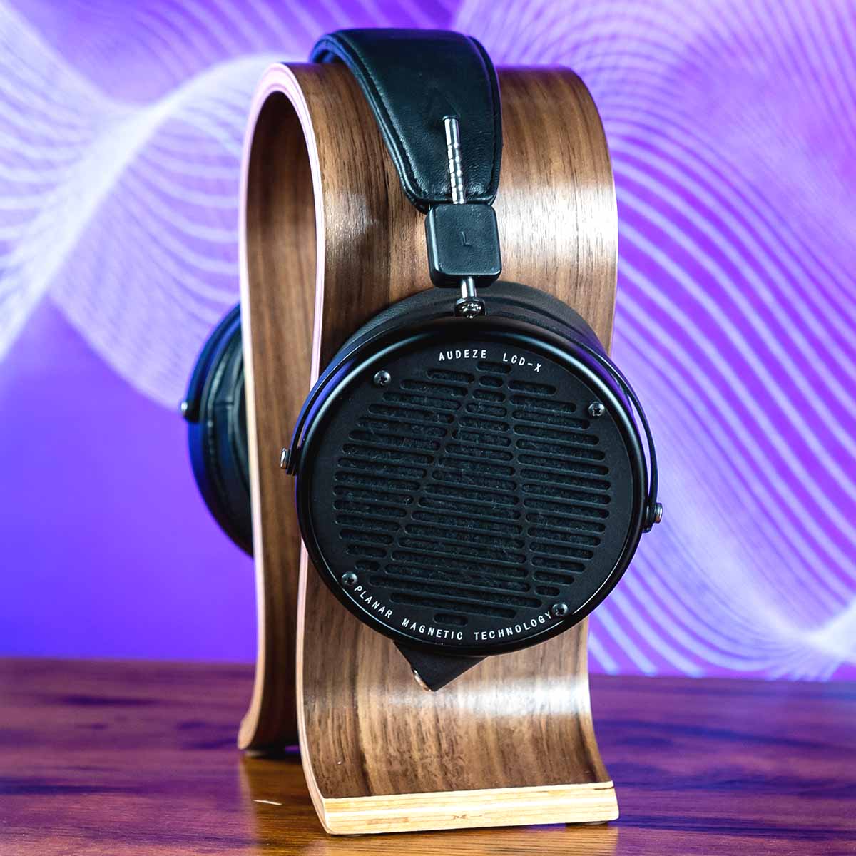 Audeze LCD-X Over Ear Open Back Headphone New 2021 Version Creator Package with Carry case - Image 8