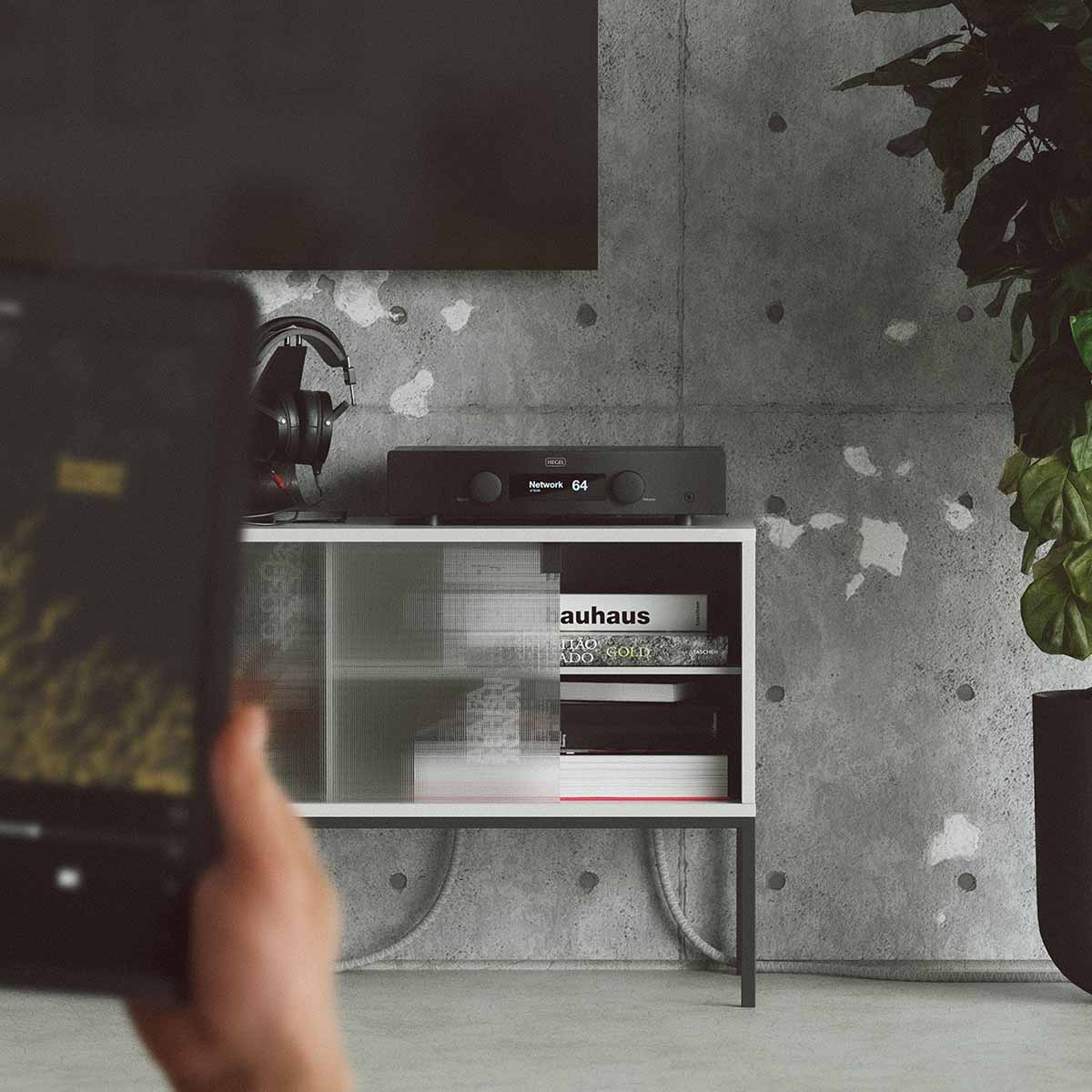 Hegel H95 Integrated Amplifier - Image 6
