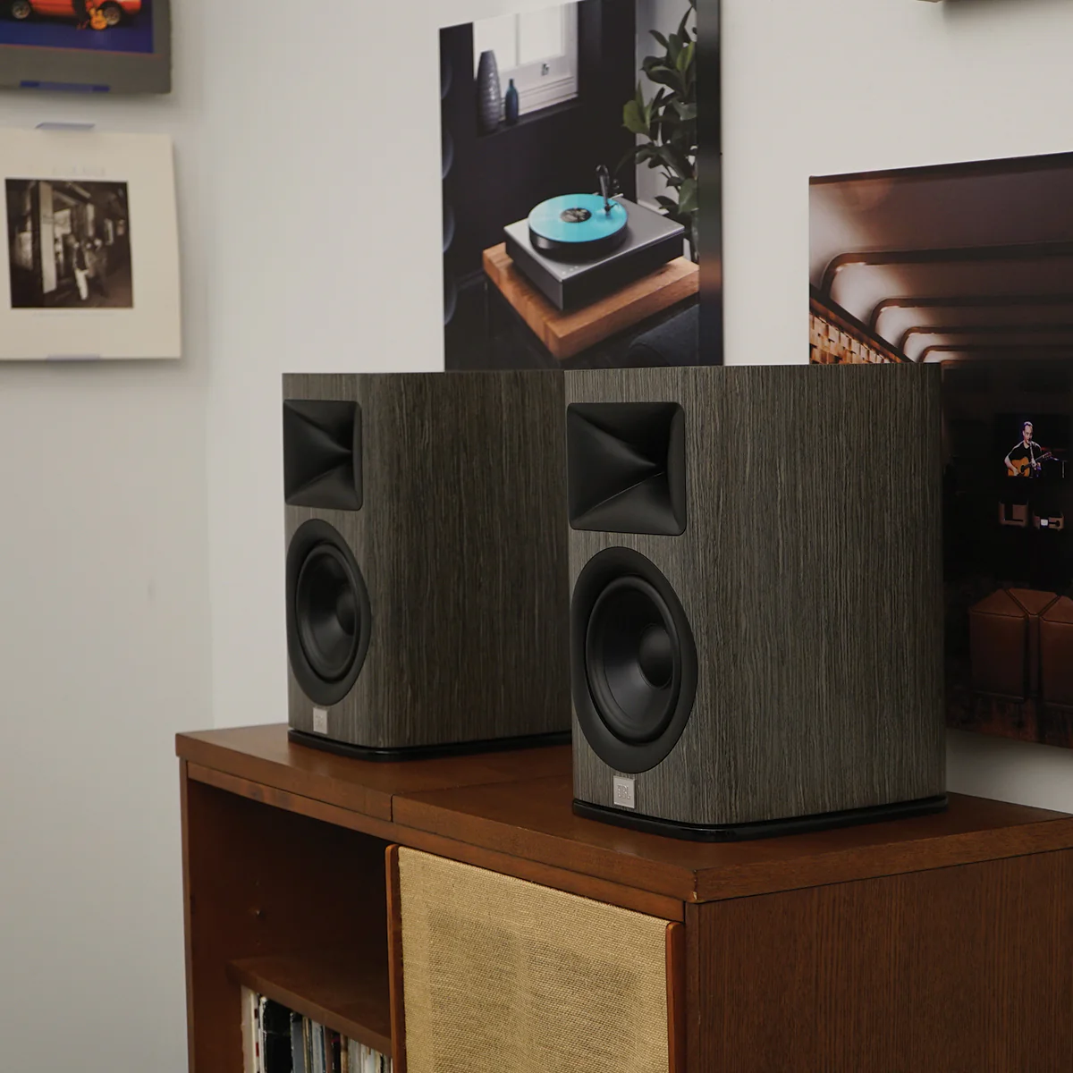 JBL HDI-1600 2-Way Bookshelf Loudspeaker - Gloss Black - Each - Image 20