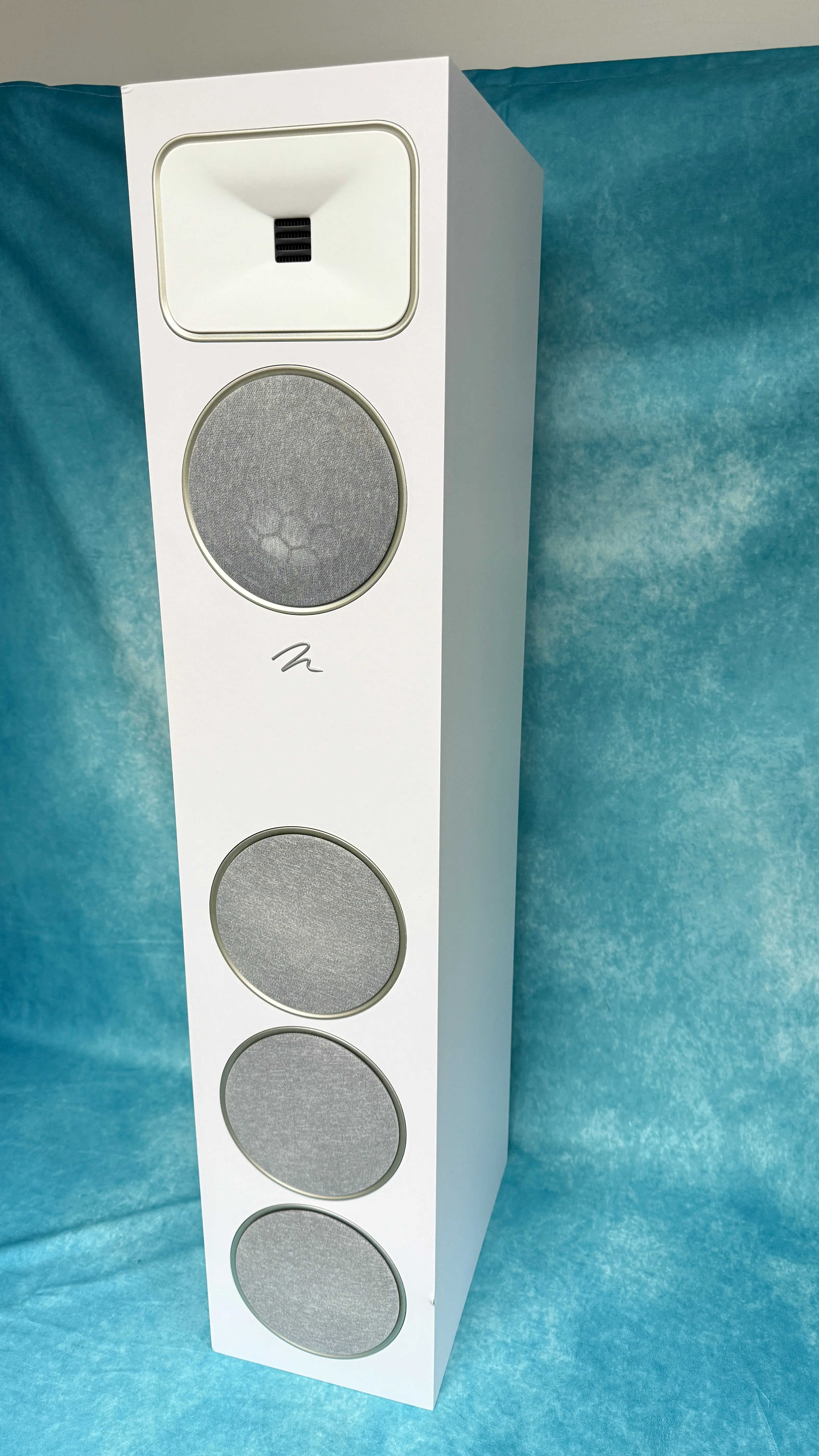 Martin Logan OPEN BOX Foundation F1 Floorstanding speaker - Each - White - B Grade - Image 2