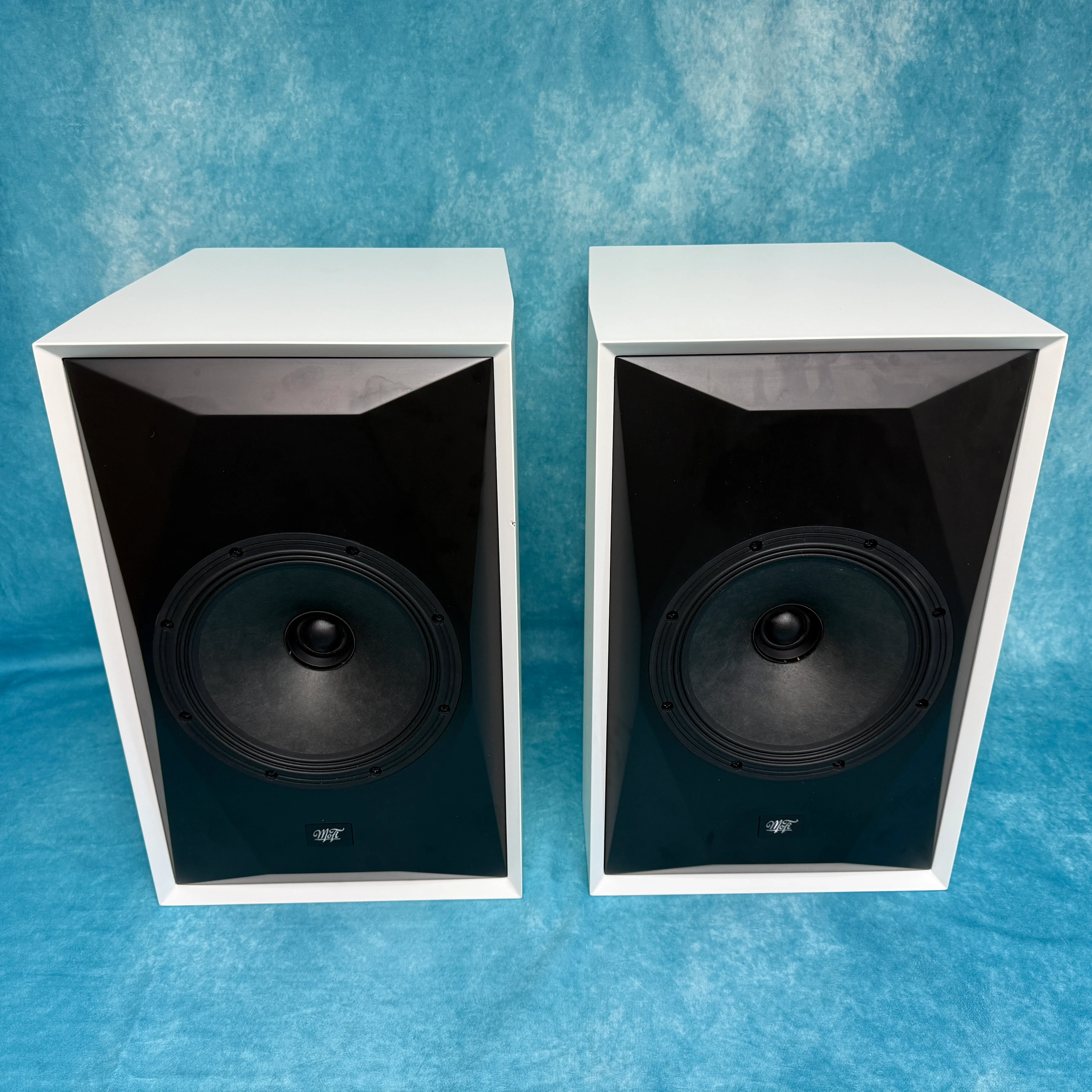 MoFi Electronics OPEN BOX SourcePoint 8 Loudspeakers - White - Pair - B Grade - Image 2