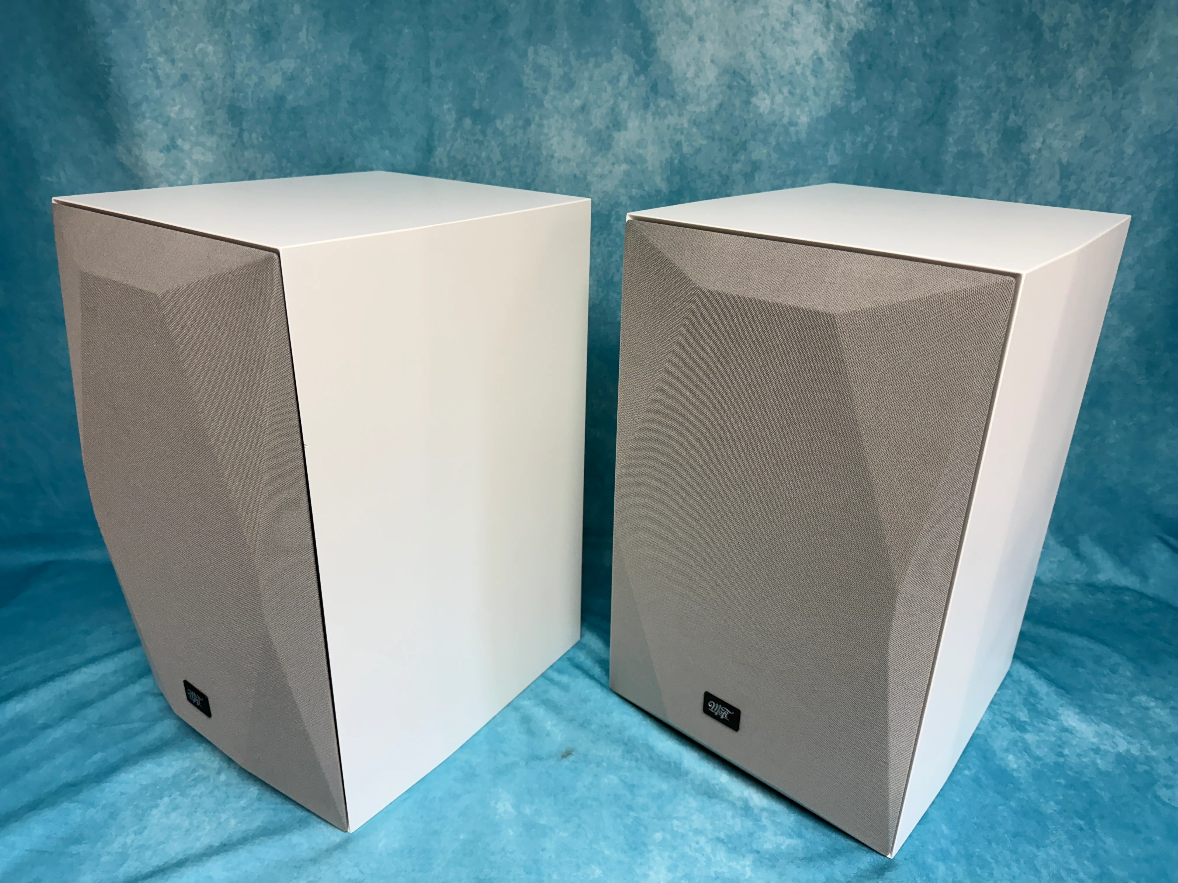 MoFi Electronics OPEN BOX SourcePoint 8 Loudspeakers - White - Pair - B Grade - Image 6