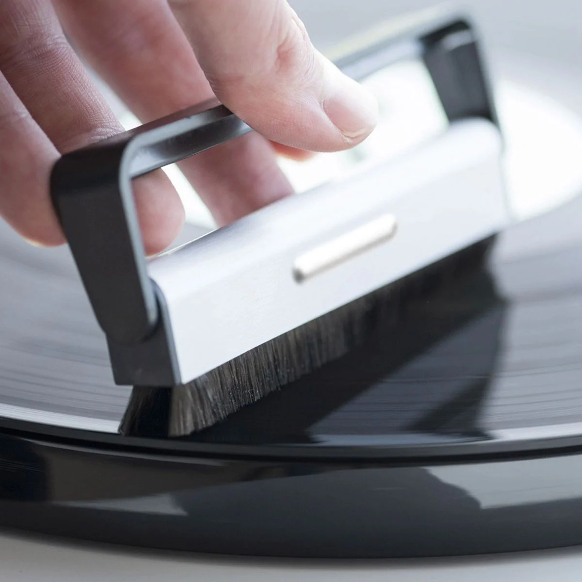 Pro-Ject BRUSHIT Brush It Record Brush - Image 2