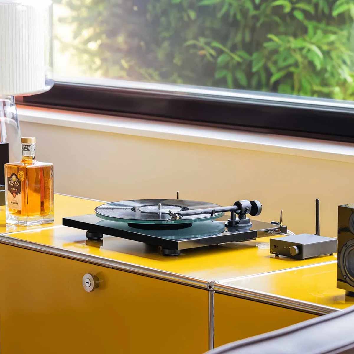 Pro-Ject T1 EVO Bluetooth Turntable - Image 4