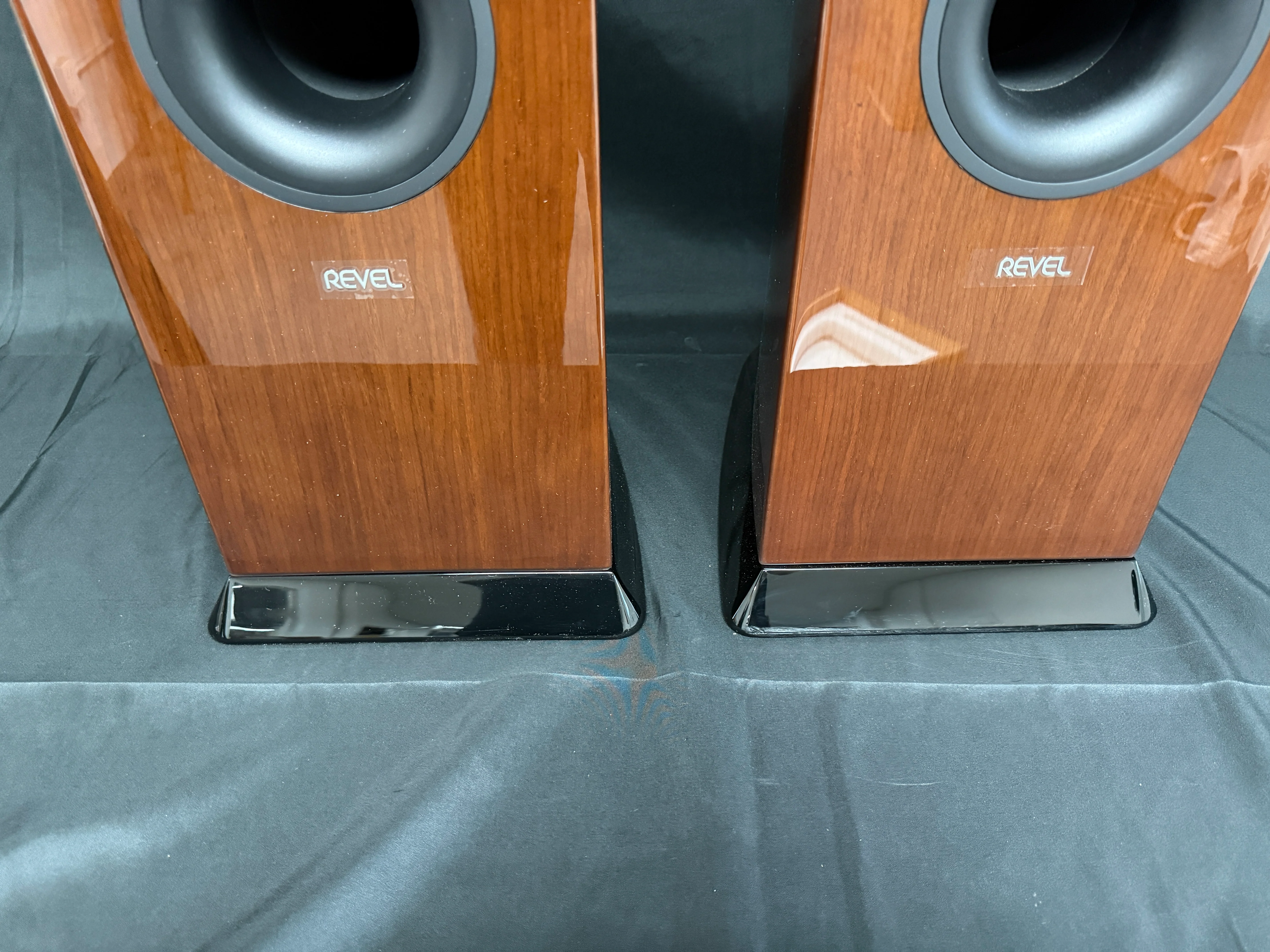 Revel PerformaBe F226Be 3-way Floorstanding Loudspeaker - Walnut - Pair - BSC - Image 5