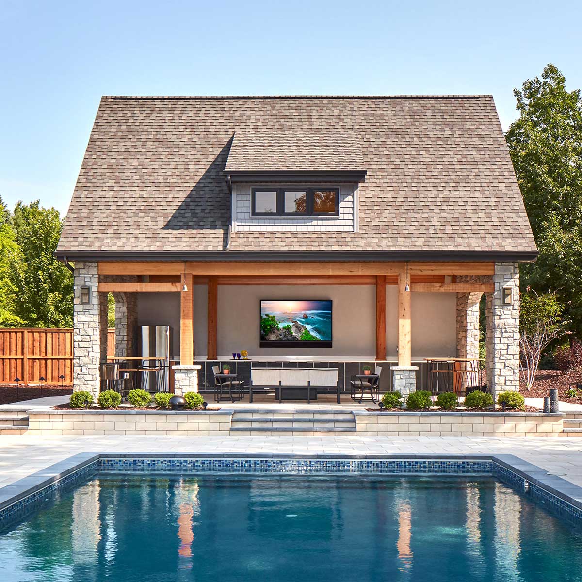 Seura Ultra Bright Series Outdoor 4K UHD TV - Image 37