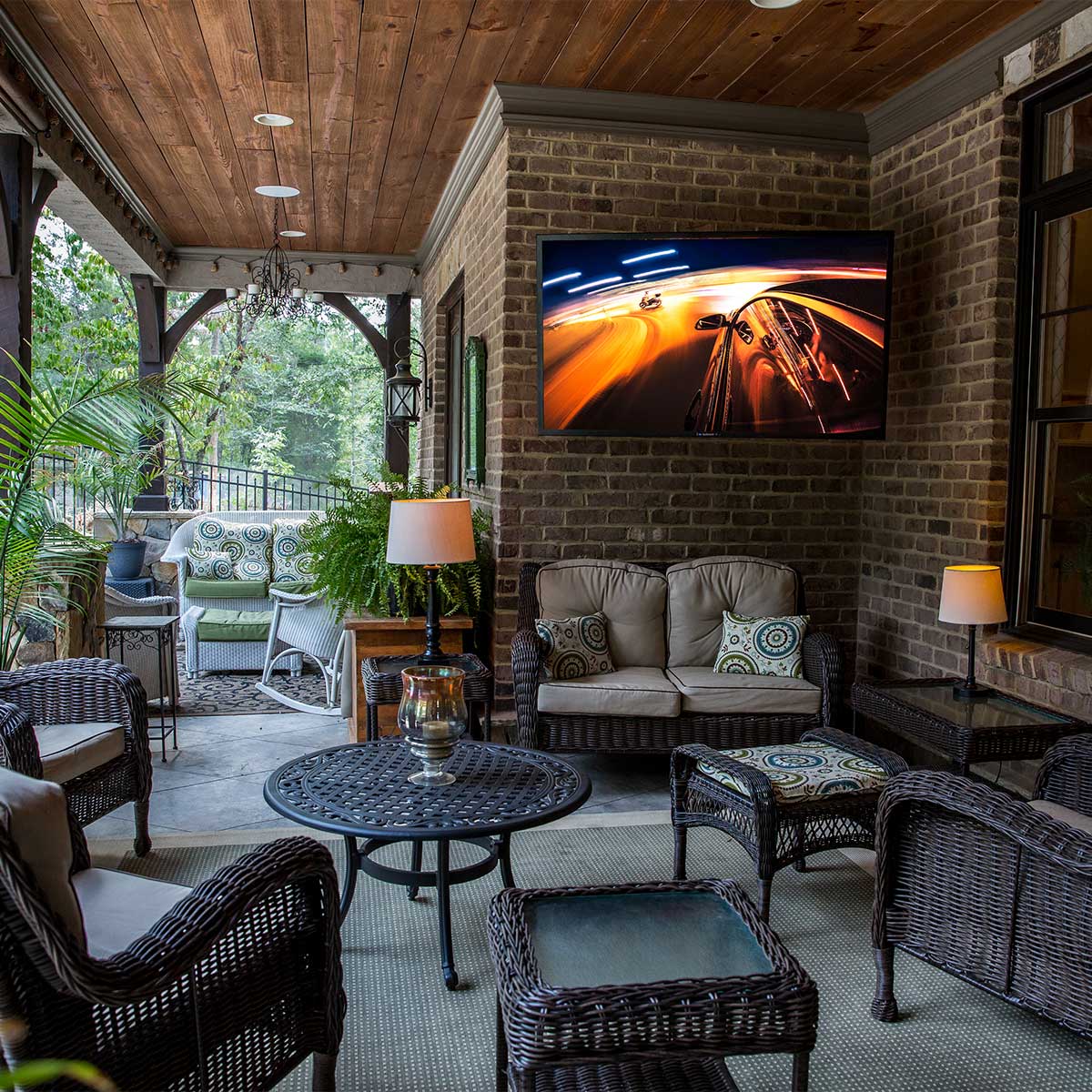 Sunbrite Veranda Full Shade Outdoor 4K HDR LED TV - Image 20