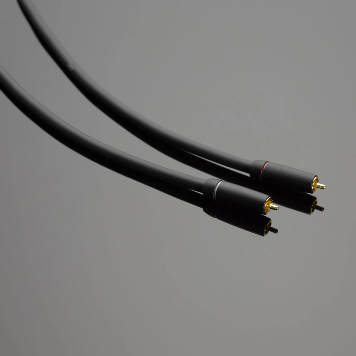 Transparent Plus RCA Interconnect - Image 6